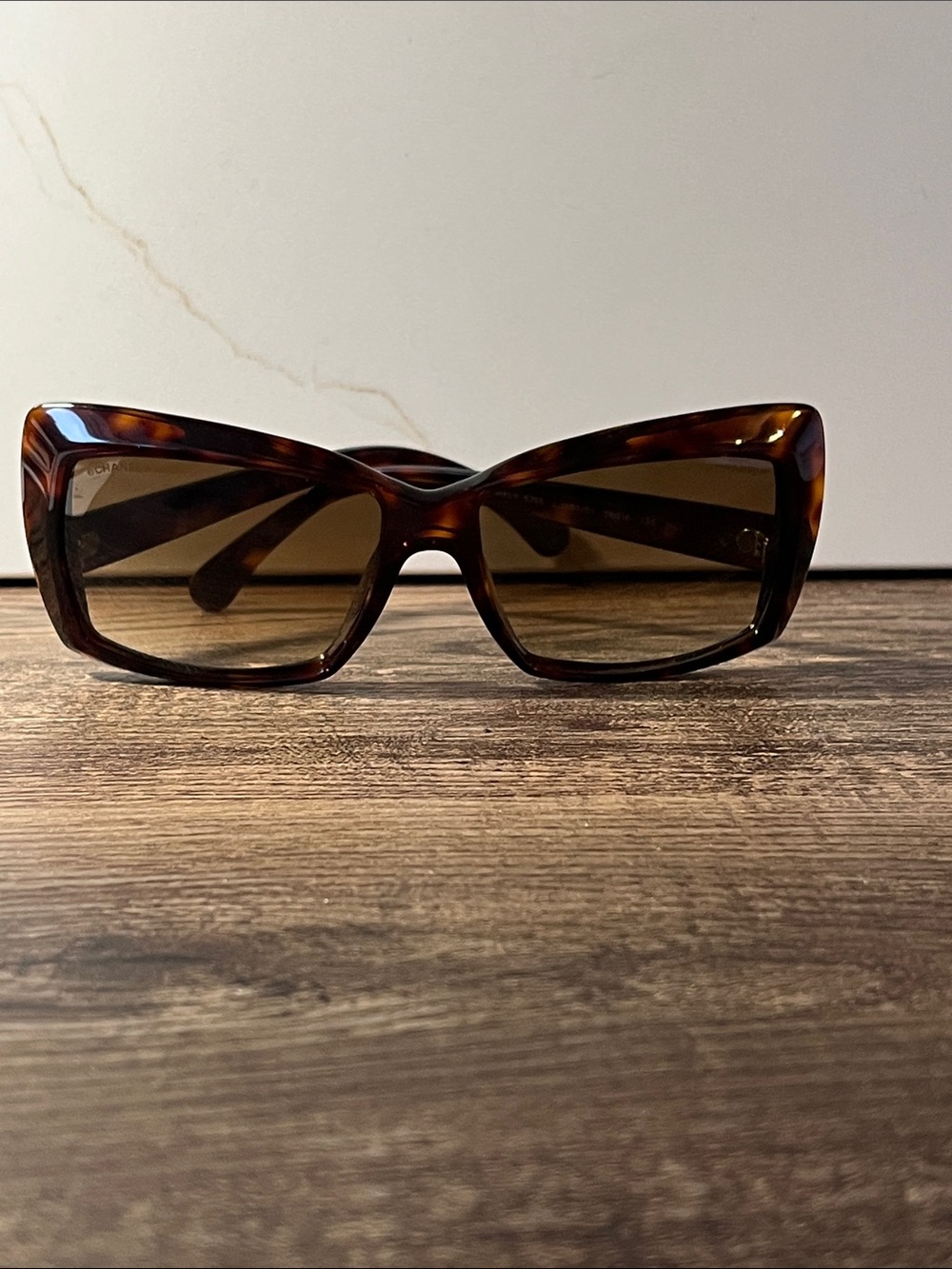 Authentic CHANEL Tortoiseshell Rectangular Sunglasses - Brown Gradient